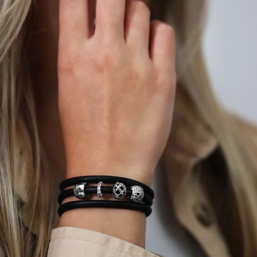 Køb Unforgettable | Fri Fragt | Tidløst Dansk Design
