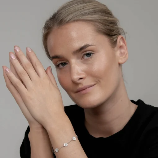 Marguerites bracelet